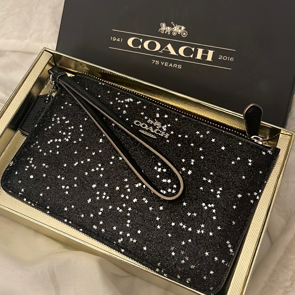 NWT Authentic COACH Black Star Small Wristlet
